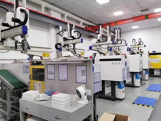 Injection Molding Service: Benefits, Applications, and Key Manufacturing Advantages