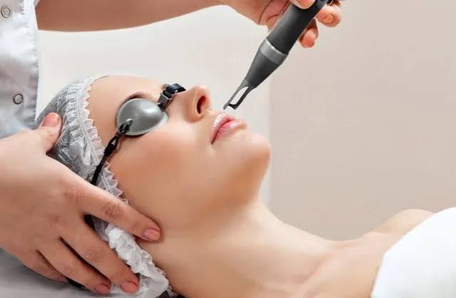How Laser Skin Resurfacing Can Improve Skin Texture and Tone